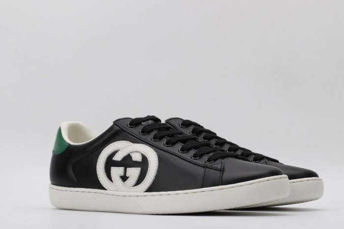 G*u*i ACE EMBROIDERED LOW-TOP SNEAKER E2330