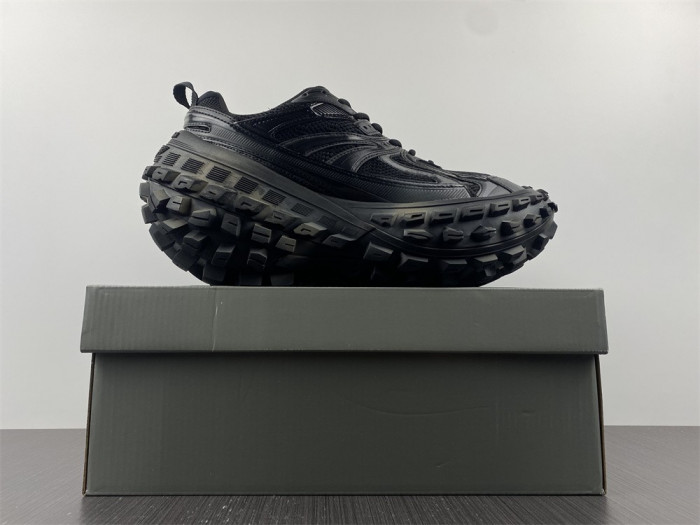 Ba*len*cia*ga DEFENDER TRAINERS W2R4B 1000