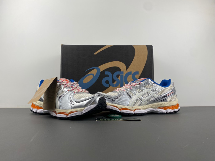 As*ic*s GEL-KAYANO 1203A555-101