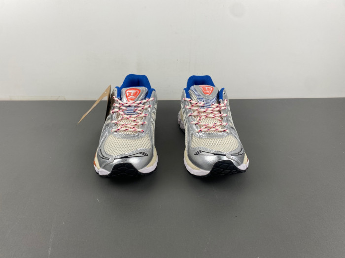 As*ic*s GEL-KAYANO 1203A555-101