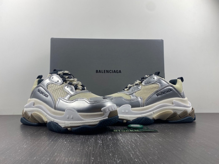 Ba*len*cia*ga Triple S SNEAKER W2FS2 8106