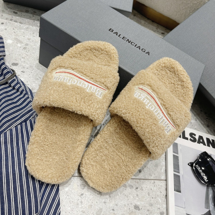 Ba*len*cia*ga Sandals W3R83 4700