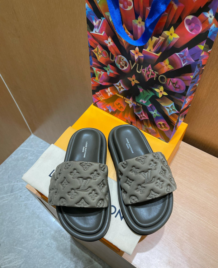 l0vt sneakers