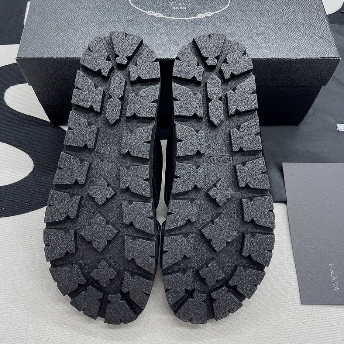 pra*a sandals p067