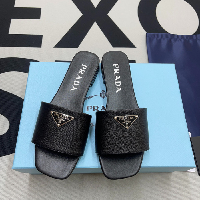 pra*a sandals p069