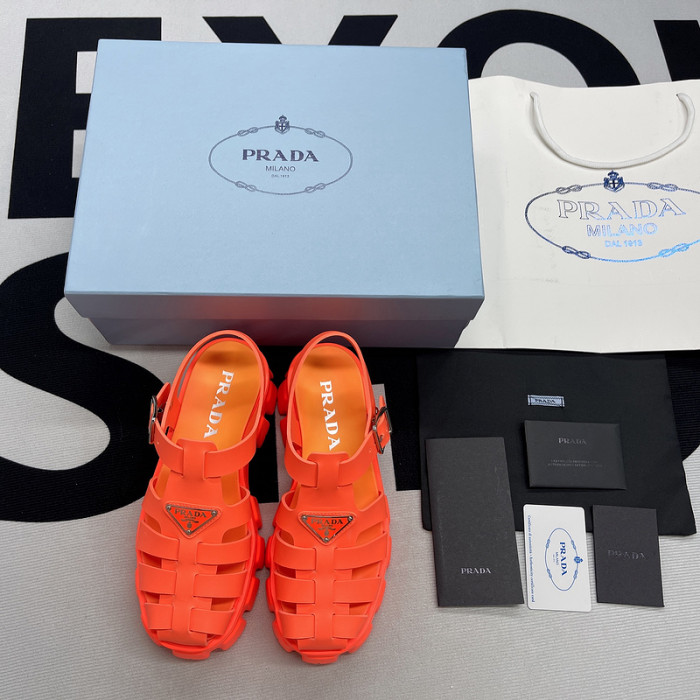 pra*a sandals p058