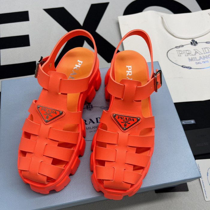 pra*a sandals p058