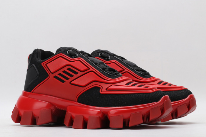 pra*a sneaker p024