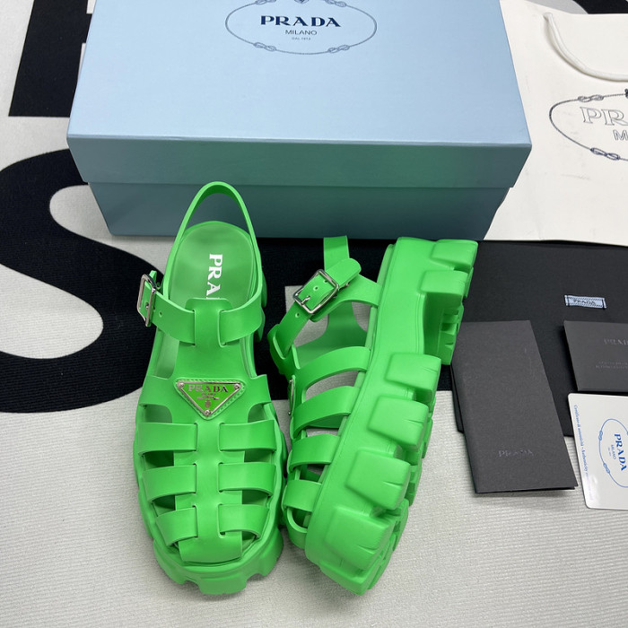 pra*a sandals p057