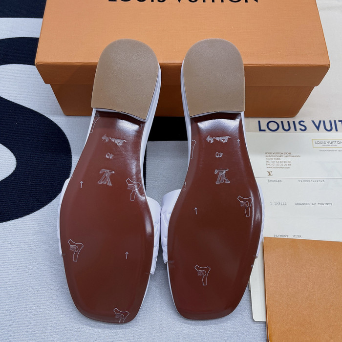 l0vt sneakers