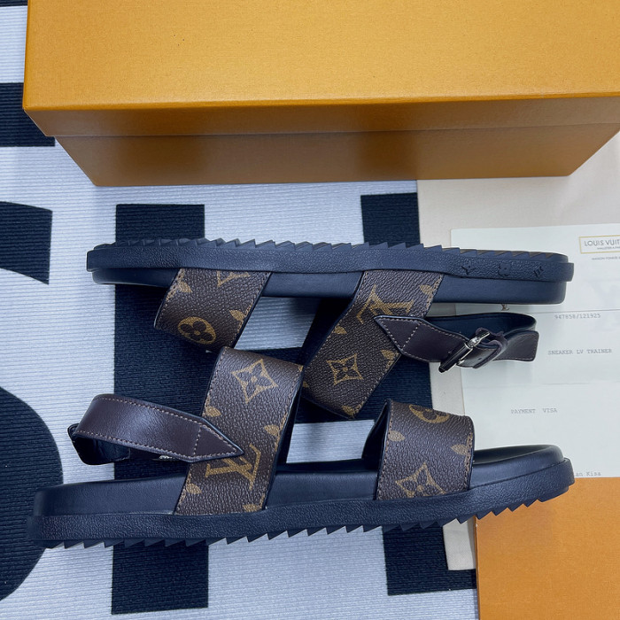l0vt sneakers