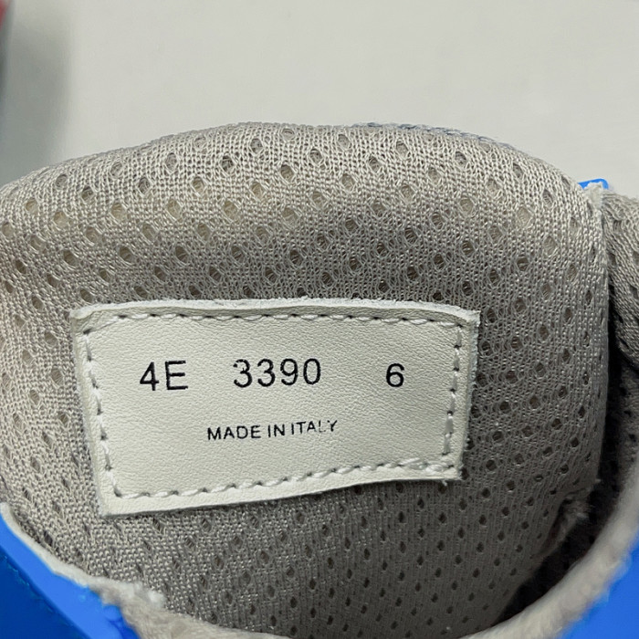 pra*a sneaker p048
