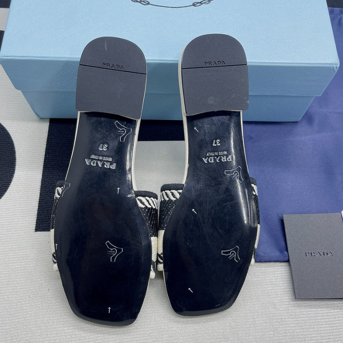 pra*a sandals p066