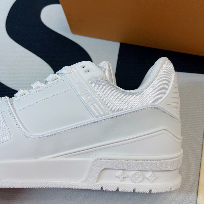 l0vt sneakers