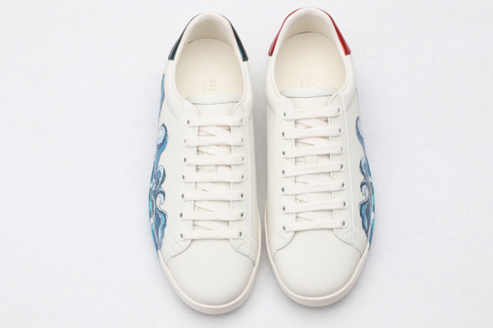 g*u*i ace embroidered low-top sneaker g101