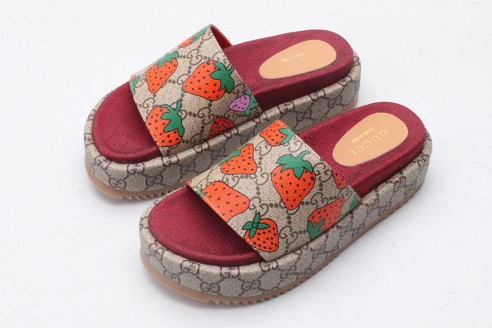 g*u*i sandals d06570