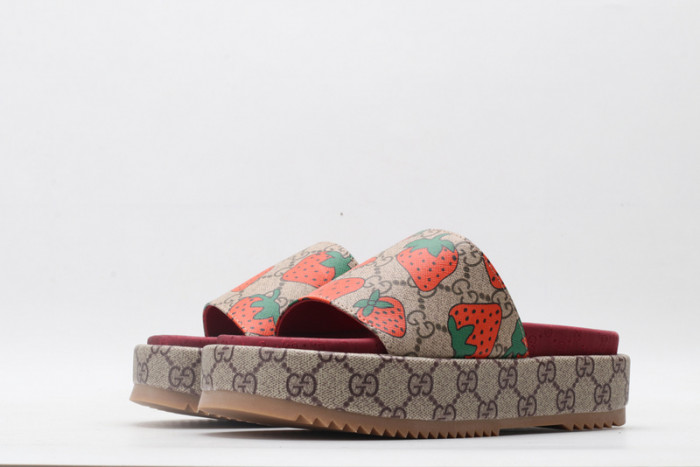 g*u*i sandals d06570