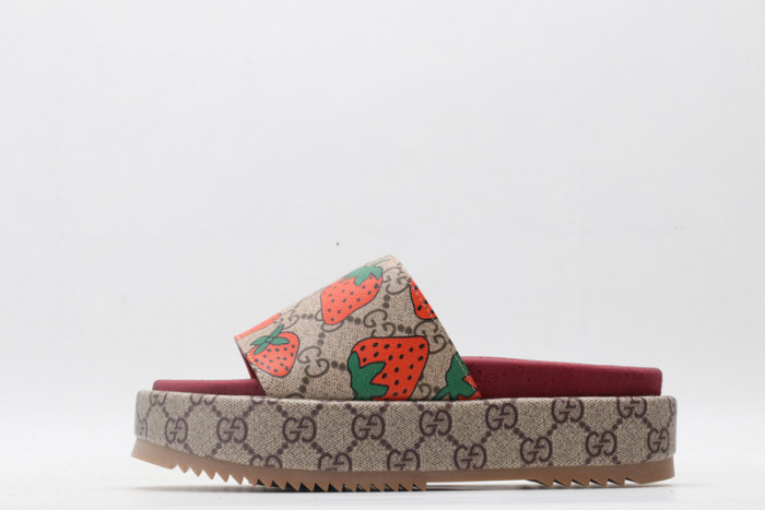 g*u*i sandals d06570