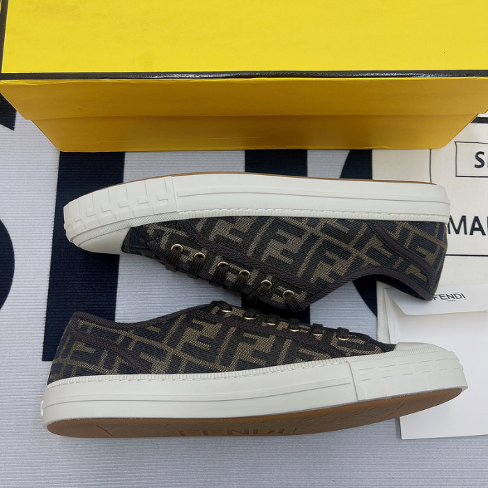 F**di SNEAKERS F022
