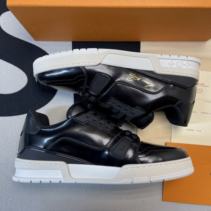 l0vt sneakers