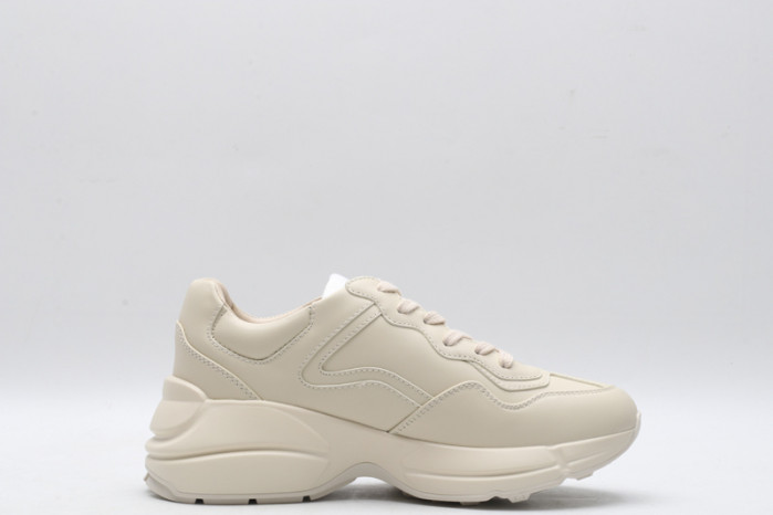 g*u*i ace embroidered low-top sneaker e2360