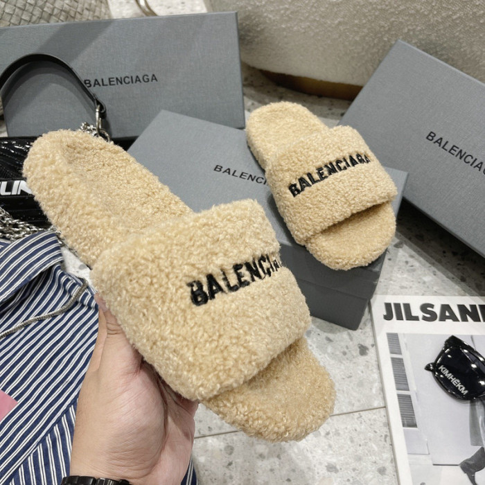 Ba*len*cia*ga Sandals W3R83 5200