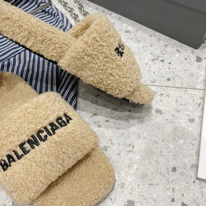 Ba*len*cia*ga Sandals W3R83 5200