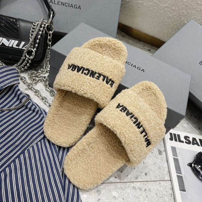 Ba*len*cia*ga Sandals W3R83 5200