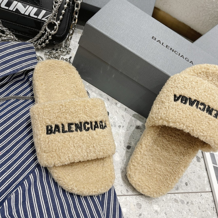 Ba*len*cia*ga Sandals W3R83 5200