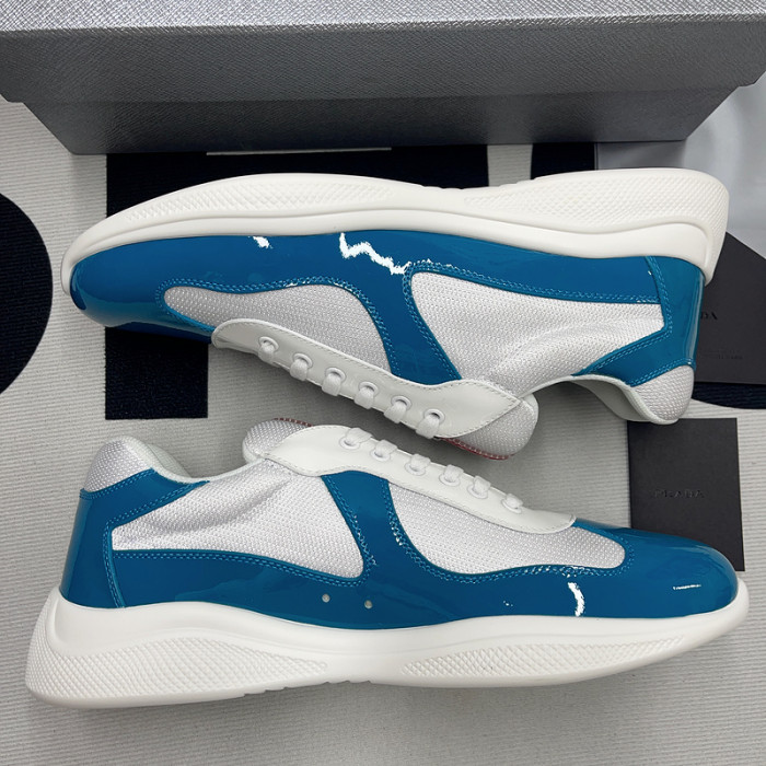 pra*a sneaker p049