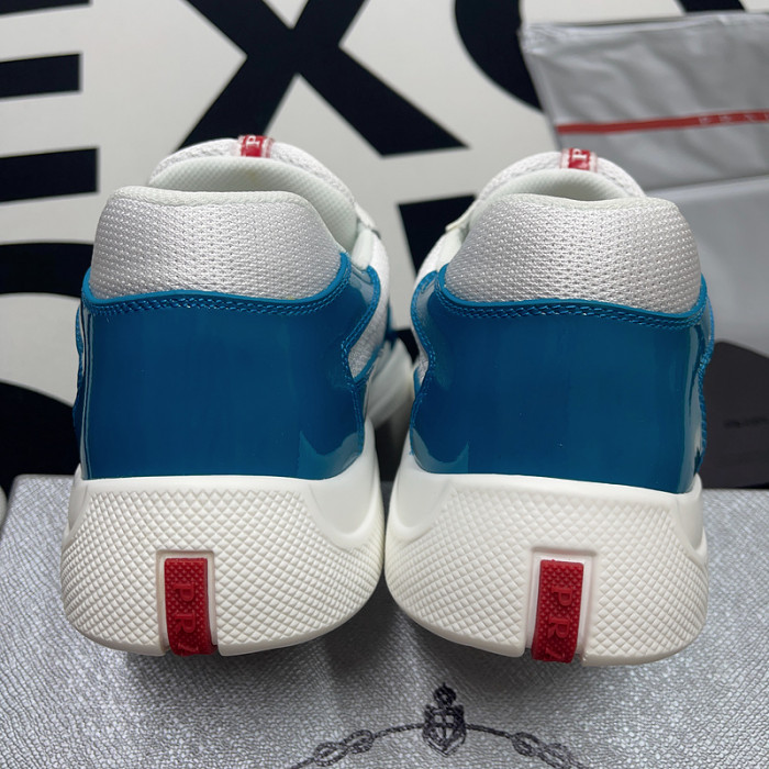 pra*a sneaker p049