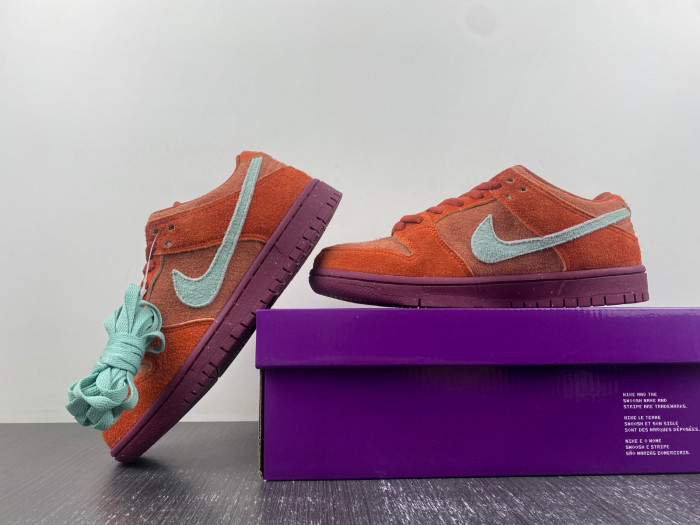 nike sb dunk low mystic red rosewood dv5429-601