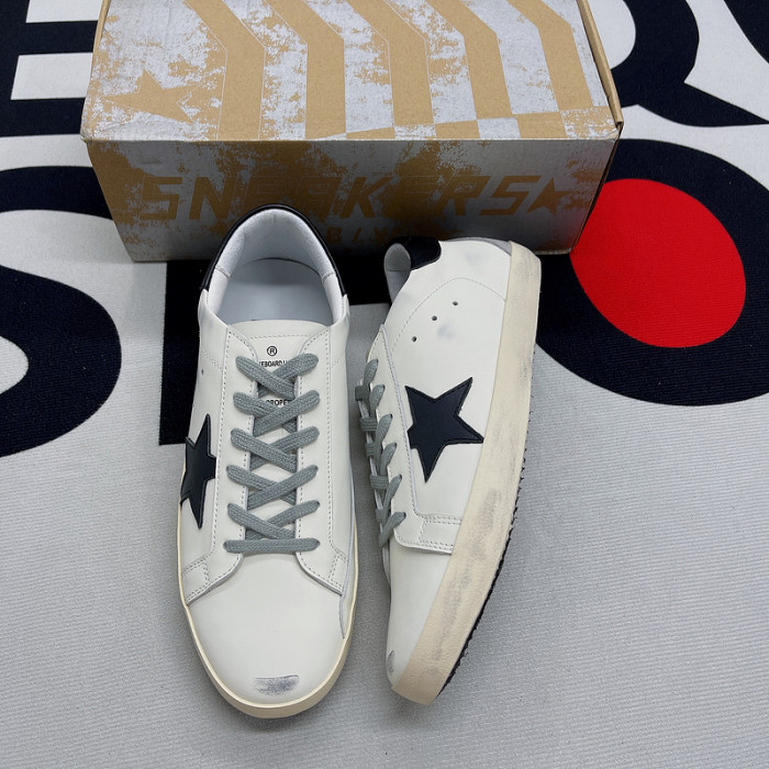 Golden Go*e S*per-Star SNEAKER GG05