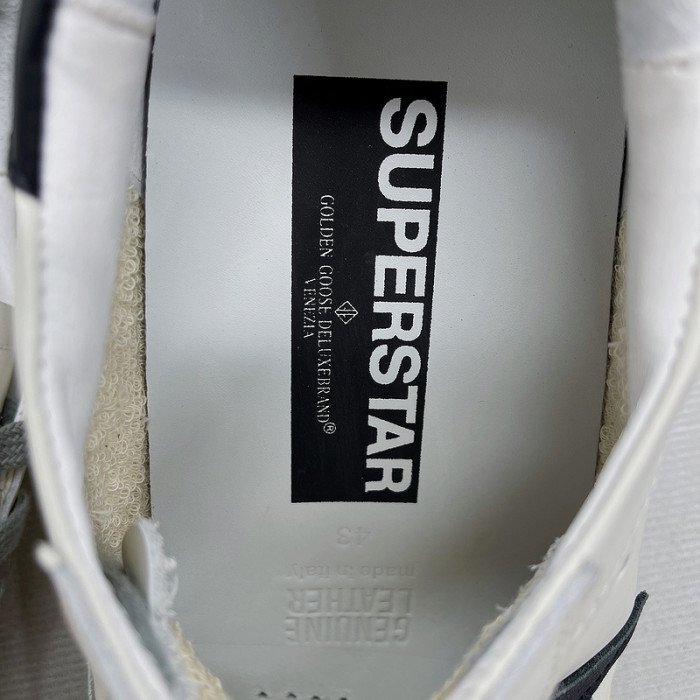 Golden Go*e S*per-Star SNEAKER GG05