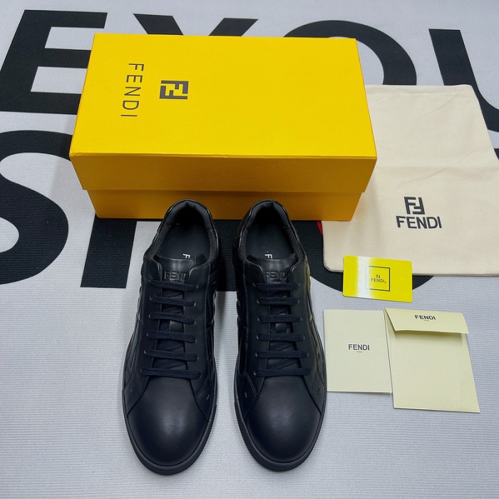 F**di SNEAKERS F021
