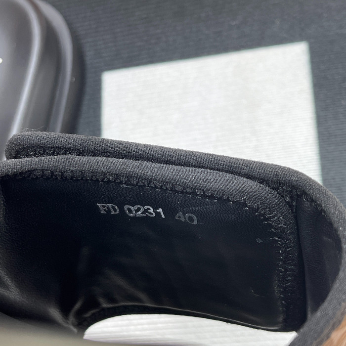 l0vt sneakers