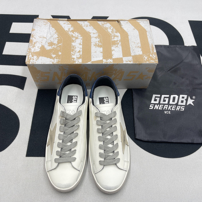 Golden Go*e S*per-Star SNEAKER GG04