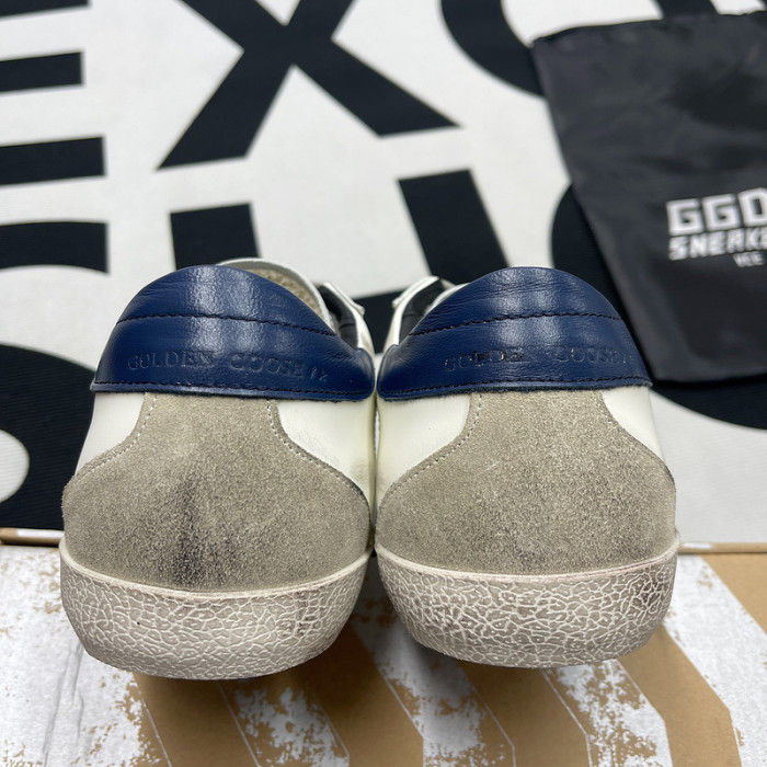 Golden Go*e S*per-Star SNEAKER GG04