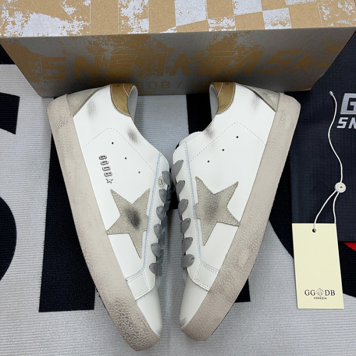 Golden Go*e S*per-Star SNEAKER GG03