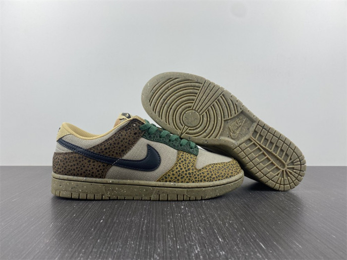 nike dunk low safari golden moss dx2654-200
