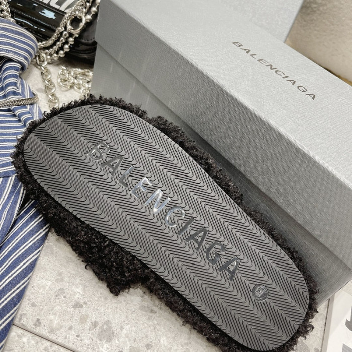 Ba*len*cia*ga Sandals W3R83 5000