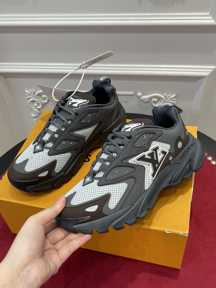 l0vt sneakers