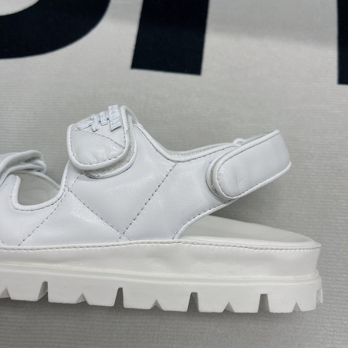 pra*a sandals p061