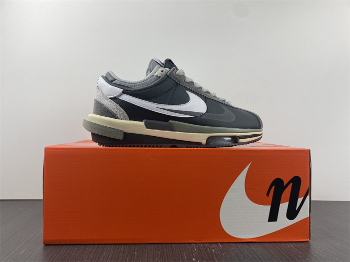sacai x air zoom cortez sp 4.0 dq0581-001