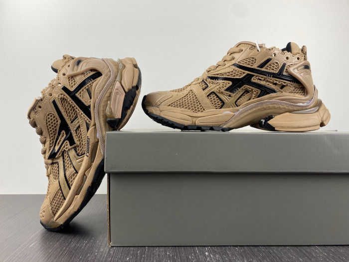 Ba*len*cia*ga RUNNER W1RAB 0125