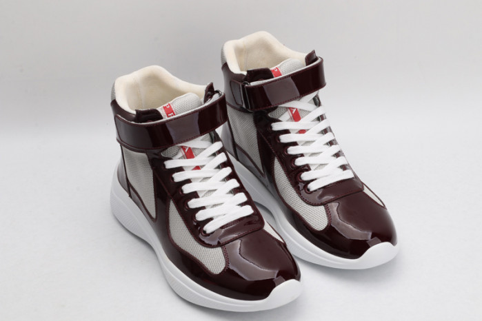 pra*a sneaker p019