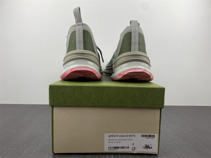 G*u*i SNEAKER G105