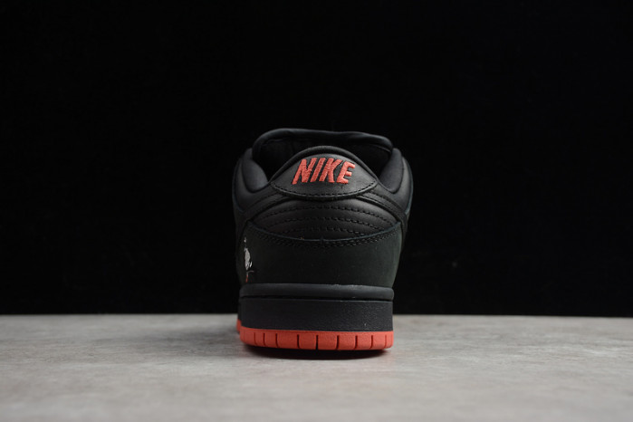 nike sb dunk low black pigeon 883232-008