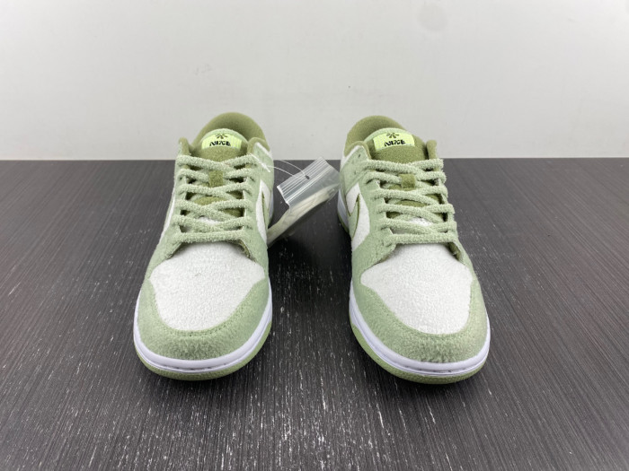 nike dunk low fleece pack honeydew dq7579-300