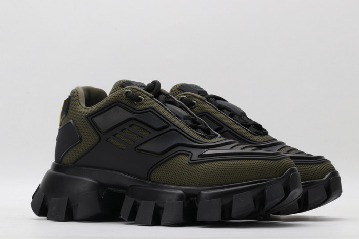 pra*a sneaker p021